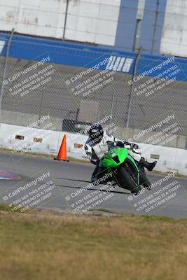 media/Nov-26-2022-Fastrack Riders (Sat) [[b001e85eef]]/Level 2/Session 3 Outside Turn 9/